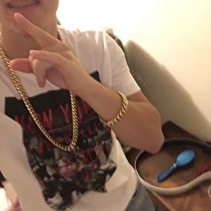 Meet your Posher, Jesus